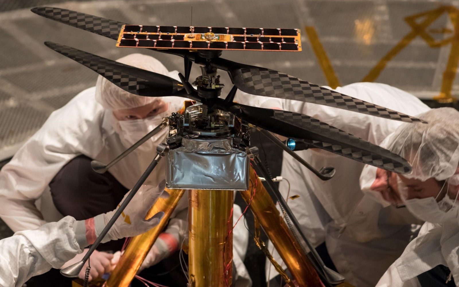 NASA świętuje testowy lot swojego „Marsokoptera”