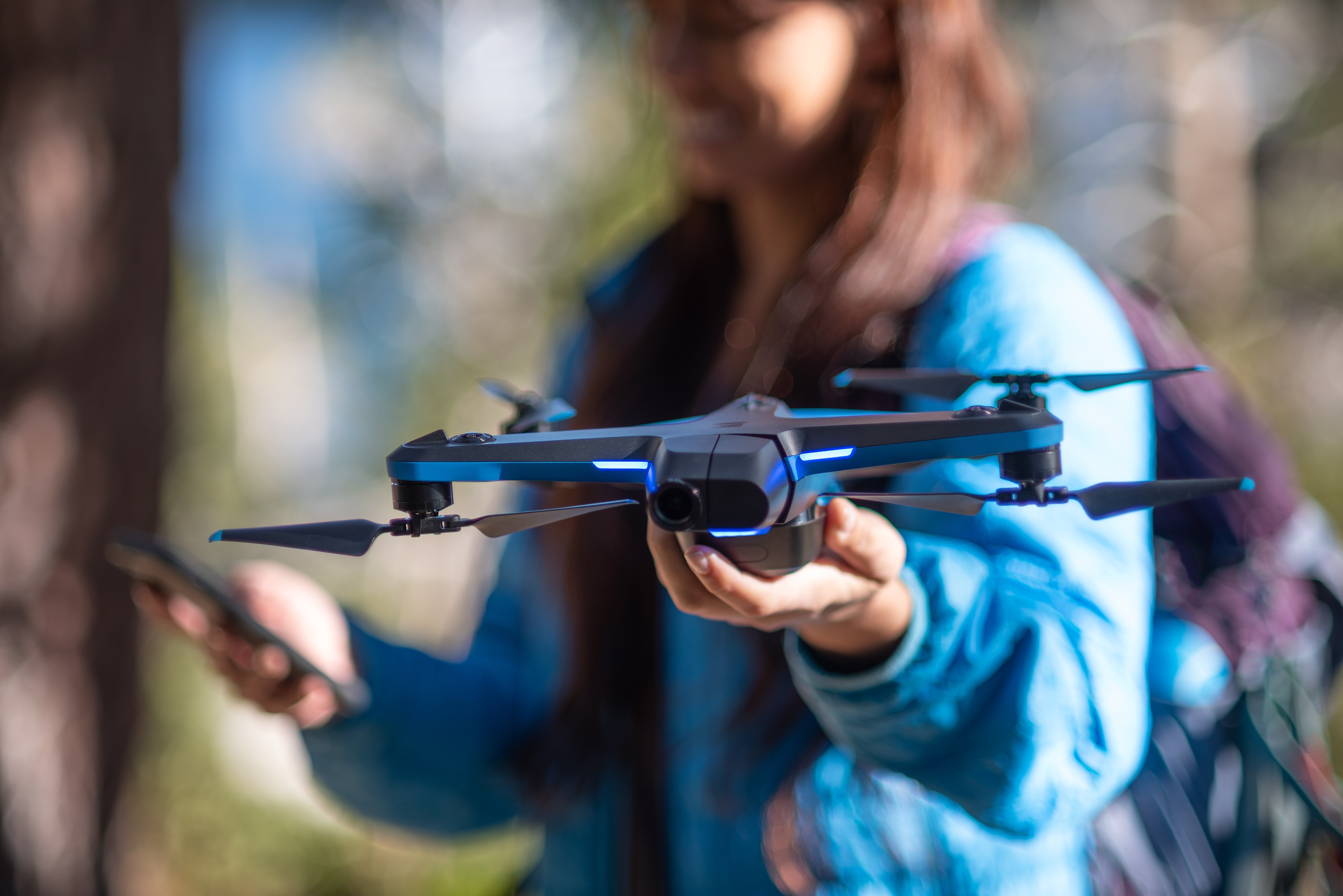 Nowy dron od Skydio jest mniejszy, inteligentniejszy i łatwo dostępny